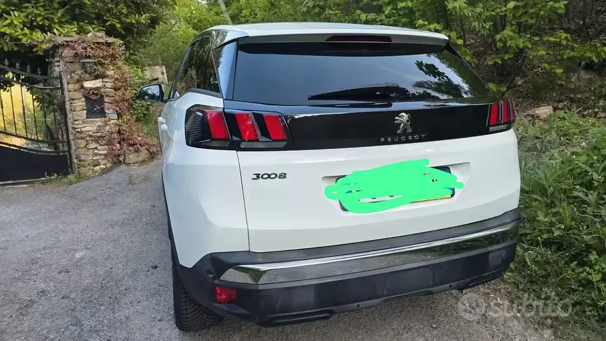 Usata Peugeot 3008 120 CV (88 kW) 2017 Bianco SUV