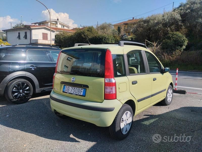 Usata Fiat Panda 59 CV (43 kW) 2006 Verde Utilitaria