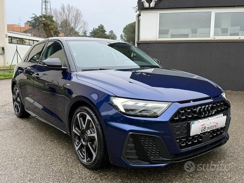 Usata Audi A1 Sport 116 CV (85 kW) 2025 Blu SUV