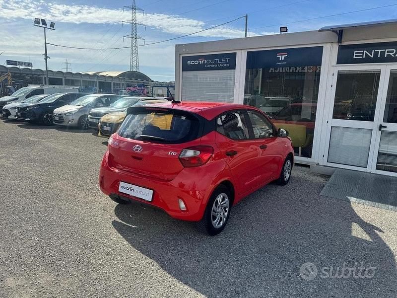 Usata Hyundai i10 Advanced 67 CV (49 kW) 2021 Rosso Utilitaria