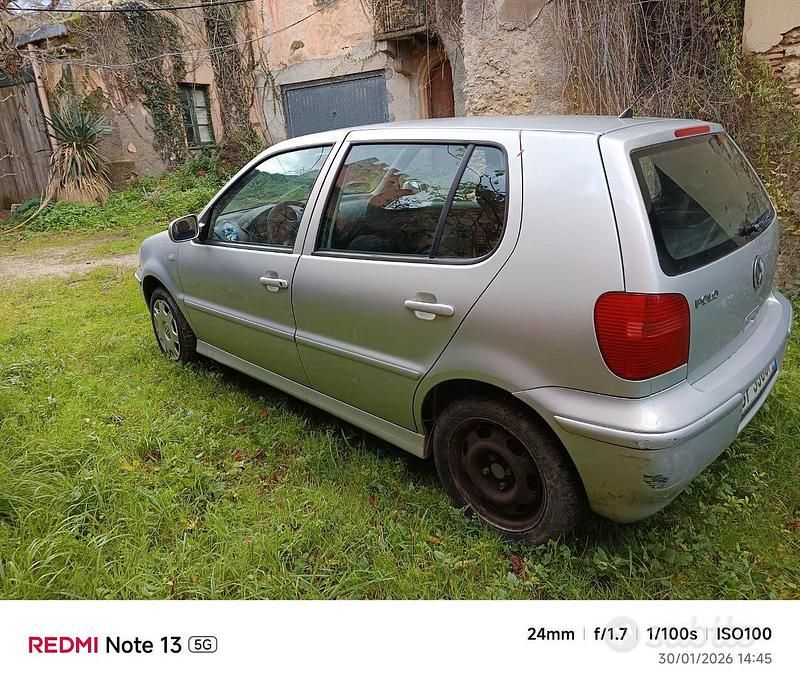 Usata VW Polo Comfortline 60 CV (44 kW) 2001 Grigio Utilitaria