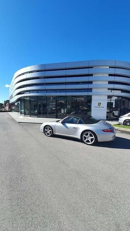 Usata Porsche 997 325 CV (239 kW) 2007 Argento Cabrio