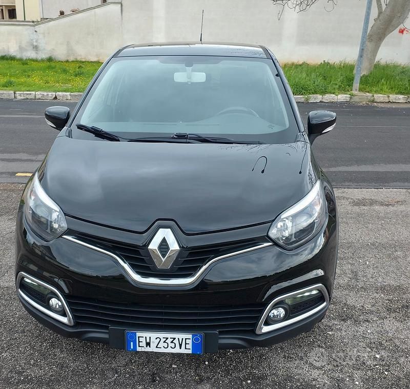 Usata Renault Captur 90 CV (66 kW) 2014 Nero SUV