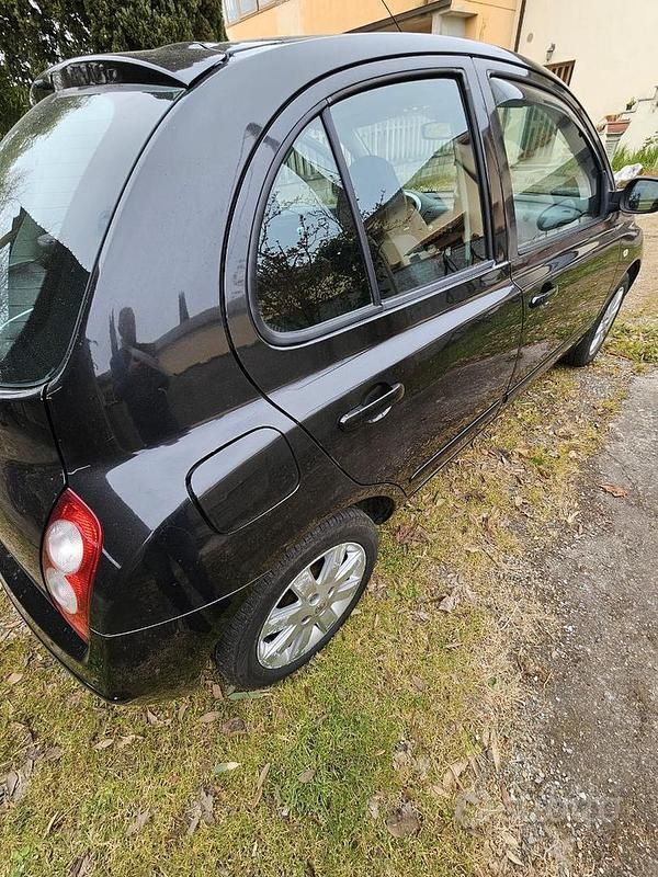 Usata Nissan Micra 80 CV (58 kW) 2006 Nero Utilitaria