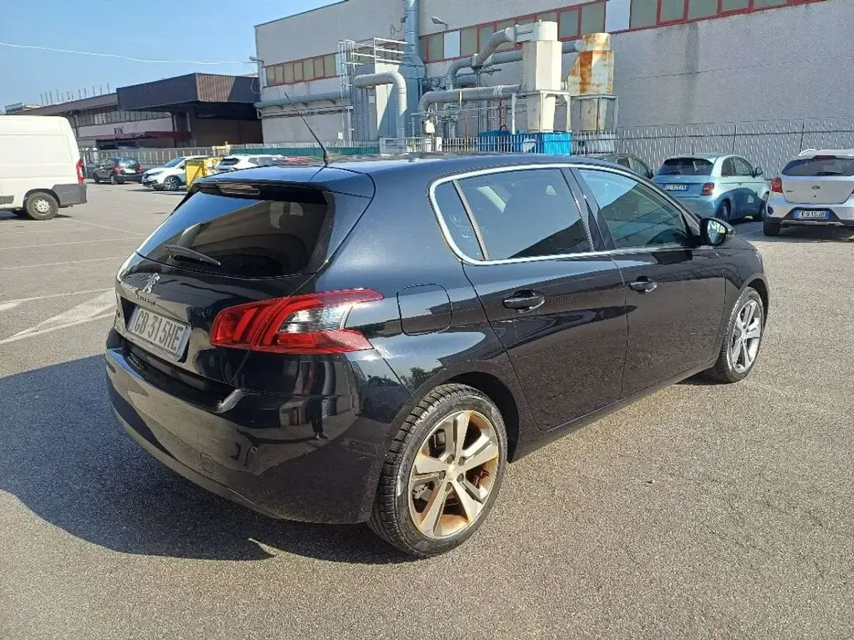 Usata Peugeot 308 Allure 131 CV (96 kW) 2020 Nero Berlina