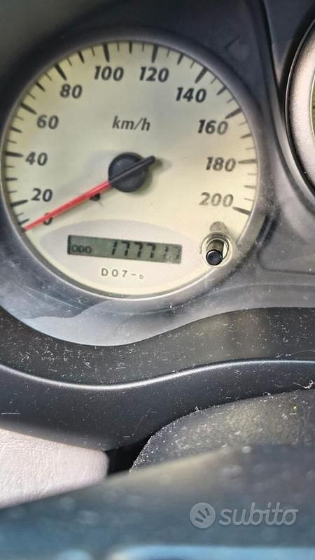 Usata Toyota RAV4 Sol 116 CV (85 kW) 2001 Blu Station wagon