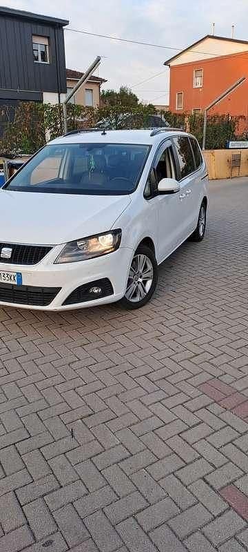 Käytetty Seat Alhambra Style 140 HP (102 kW) 2015 Tila-auto