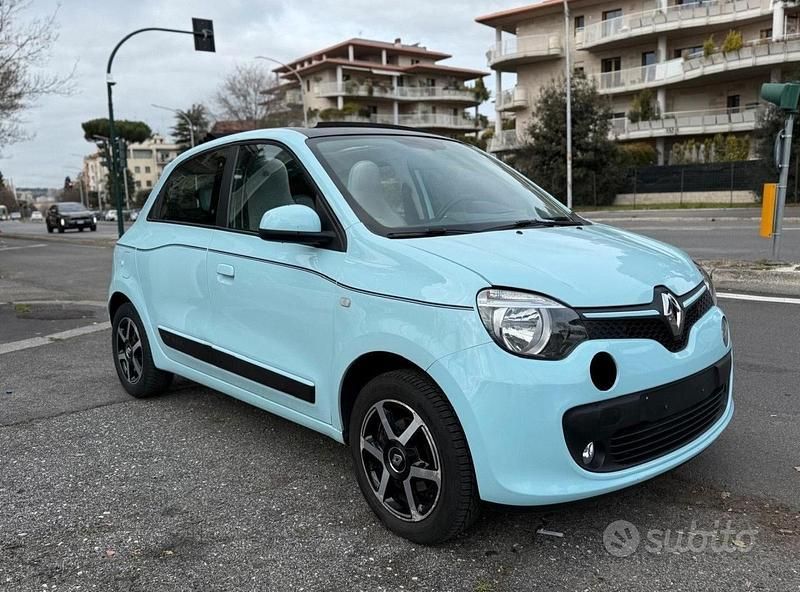 Usata Renault Twingo LIMITED 69 CV (50 kW) 2018 Blu Utilitaria