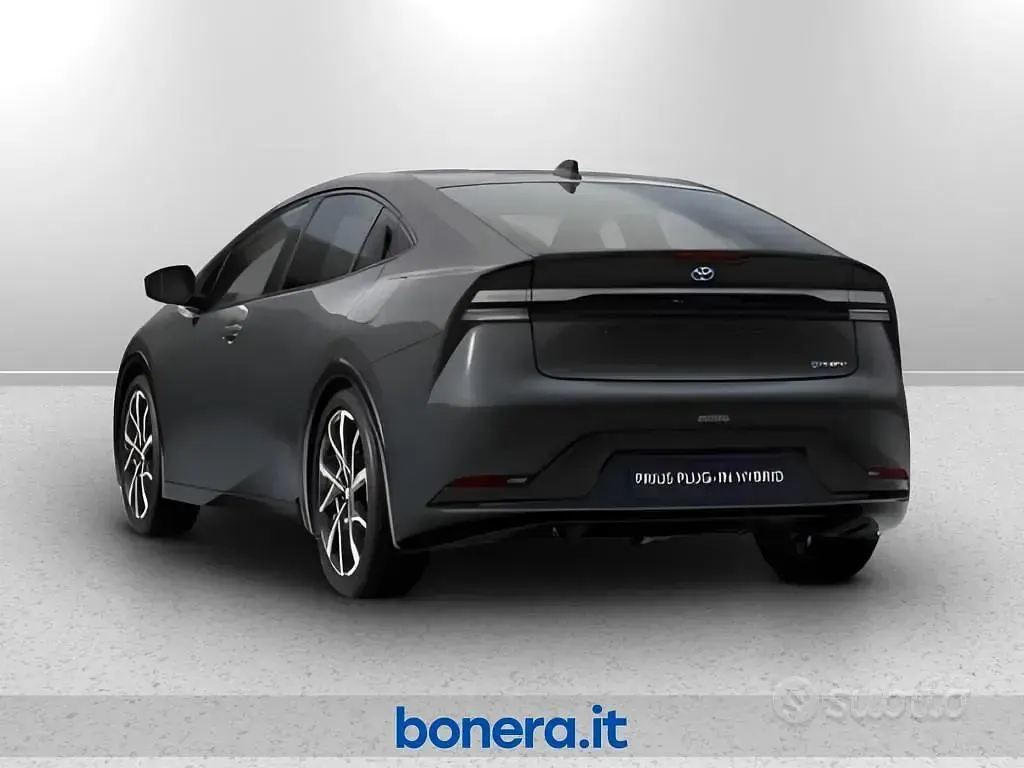 Nuova Toyota Prius Lounge 2026 Grigio Utilitaria