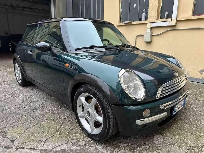 Usata Mini Cooper 116 CV (85 kW) 2004 Verde Utilitaria
