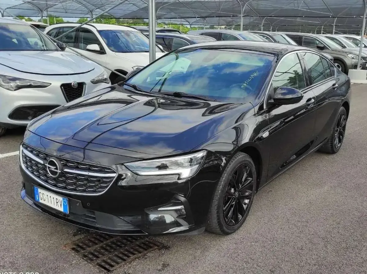 Usata Opel Insignia Business Elegance 122 CV (89 kW) 2021 Nero Berlina