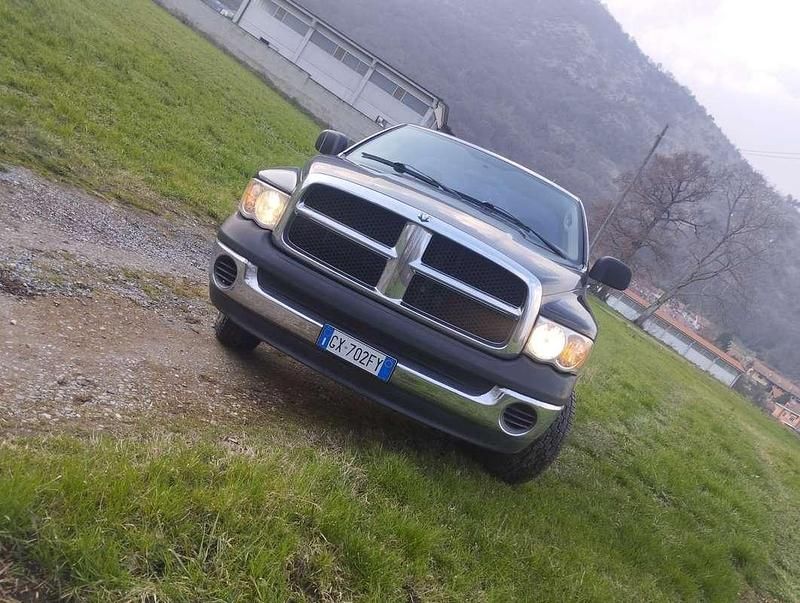 Usata Dodge Ram 220 CV (161 kW) 2005 Nero Pick-up