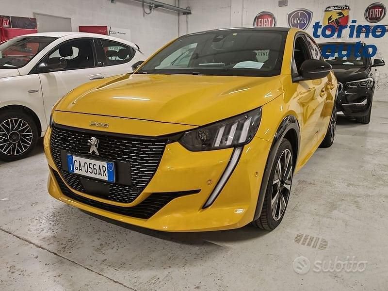 Usata Peugeot 208 GT-line 101 CV (74 kW) 2019 Giallo Utilitaria