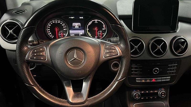 Usata Mercedes B Electric Drive Premium 131 kW (179 CV) 2017 Nero Monovolume