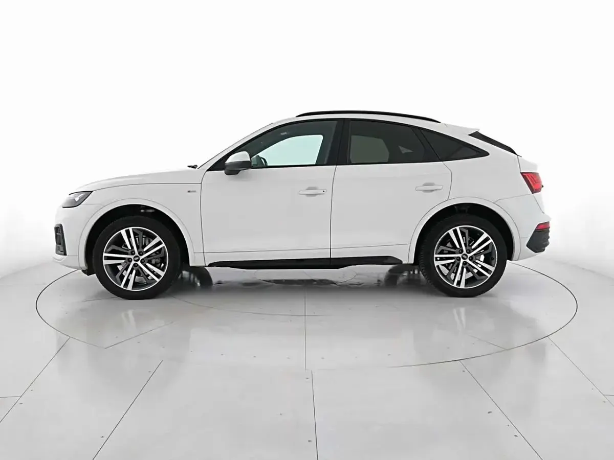 Usata Audi Q5 Sportback S-Line 204 CV (150 kW) 2022 Bianco SUV
