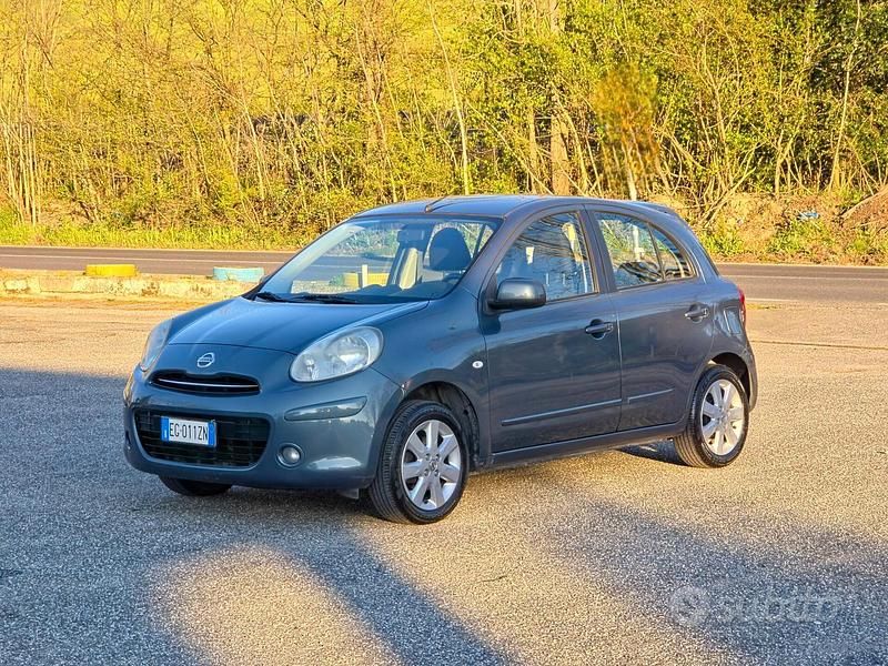 Usata Nissan Micra Tekna 80 CV (58 kW) 2011 Blu Utilitaria