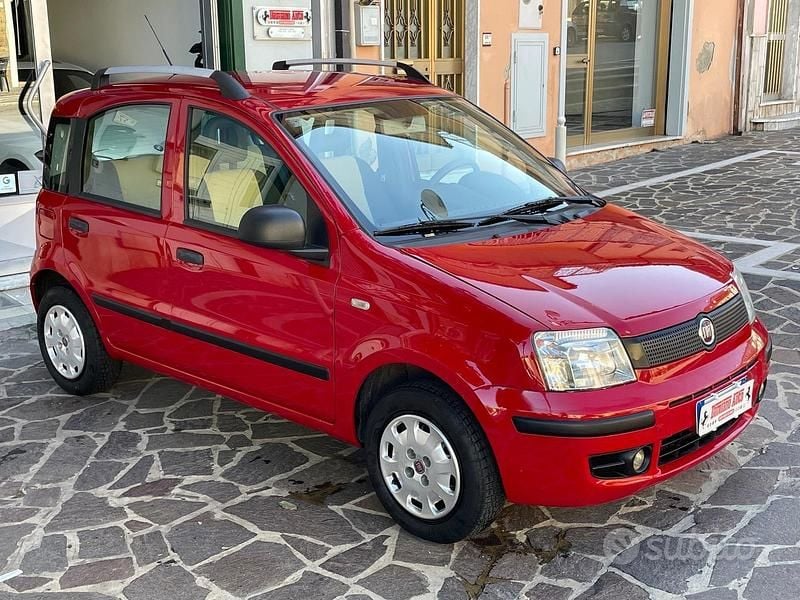 Usata Fiat Panda Dynamic 75 CV (55 kW) 2011 Rosso Utilitaria