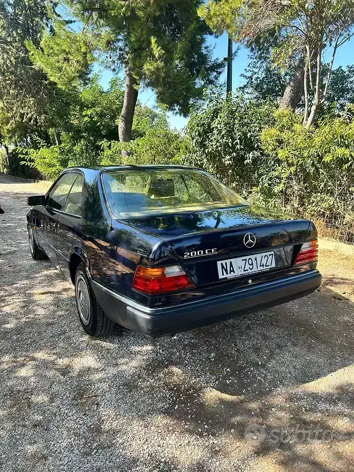 Usata Mercedes 200 118 CV (86 kW) 1992 Bluazzurro Coupé
