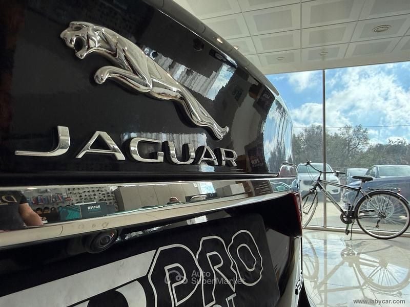 Usata Jaguar XF Pure 179 CV (131 kW) 2016 Nero Berlina