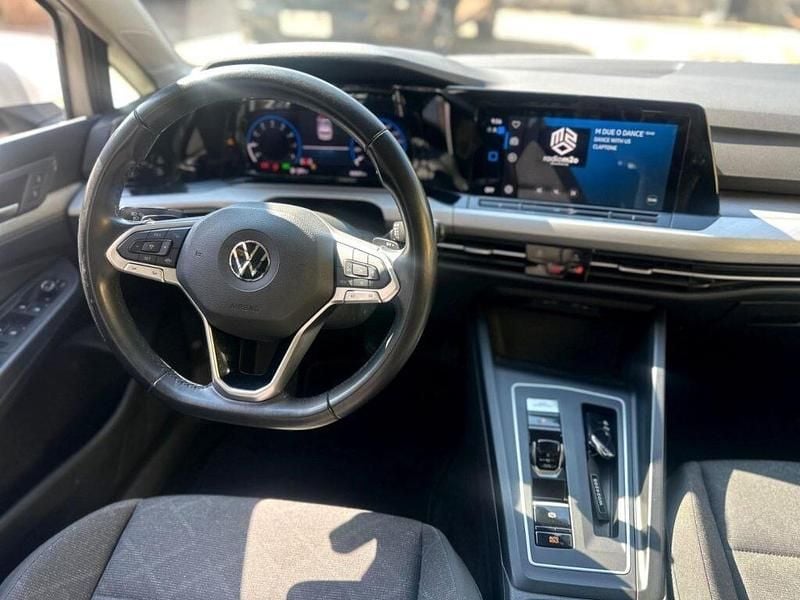 Usata VW Golf VIII Life 110 CV (80 kW) 2022 Nero Berlina