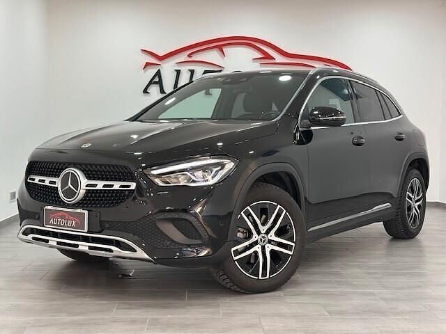 Usata Mercedes GLA200 Premium 149 CV (109 kW) 2023 Nero SUV