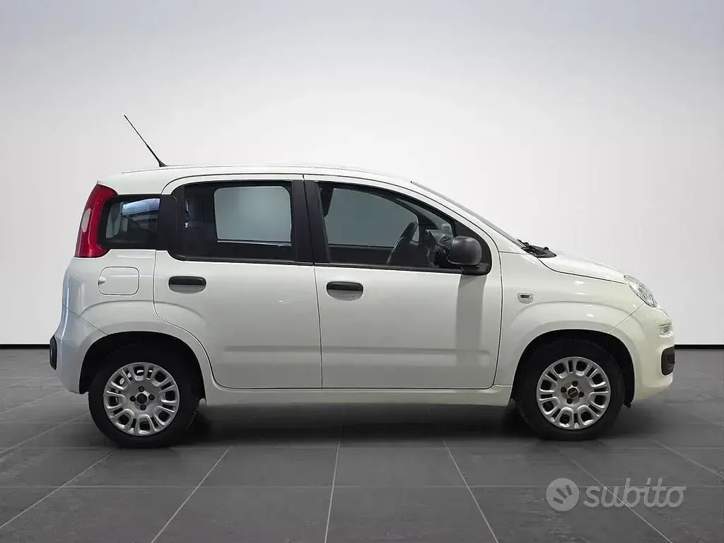 Usata Fiat Panda Easy 69 CV (50 kW) 2016 Bianco Utilitaria