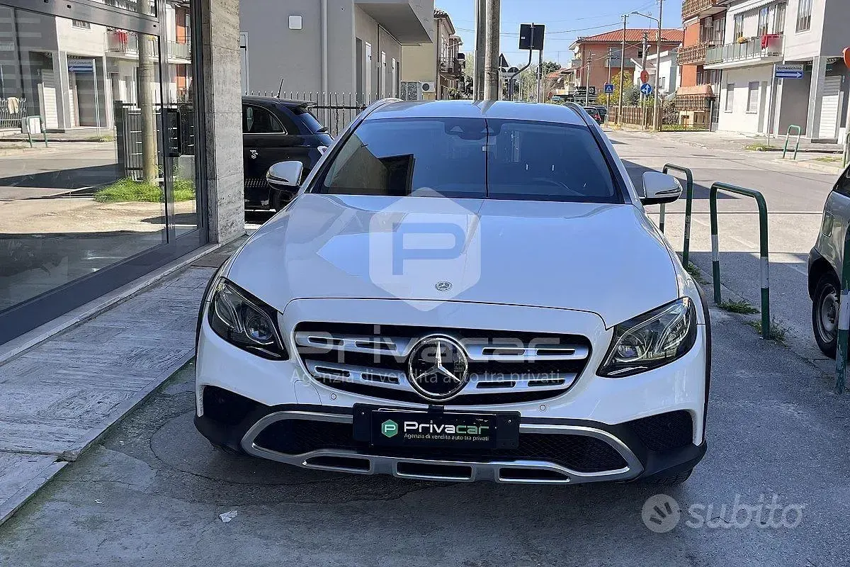 Usata Mercedes E220 194 CV (142 kW) 2018 Bianco Station wagon