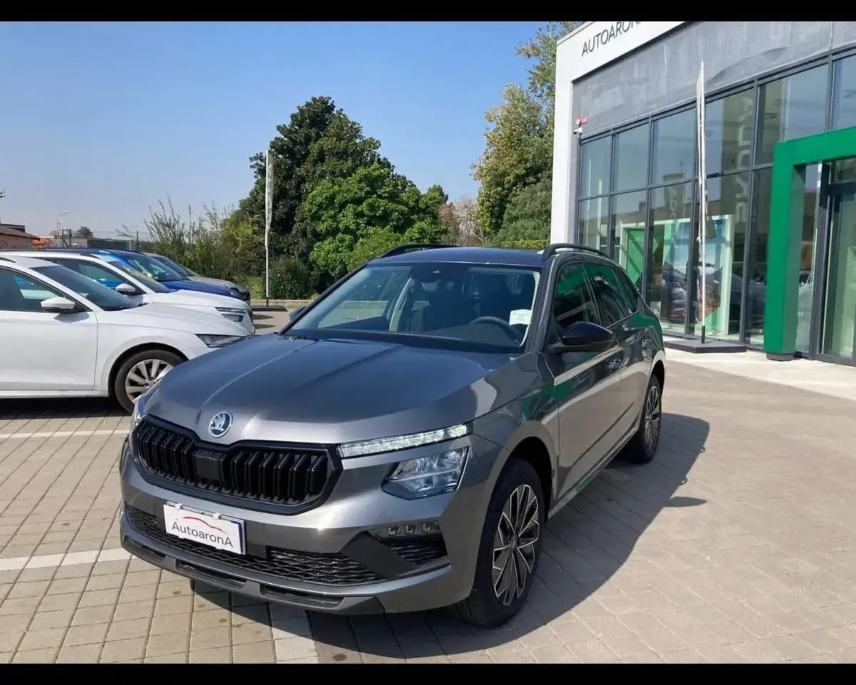 Nuova Skoda Kamiq 95 CV (69 kW) 2025 Grigio graphite metallizzato SUV