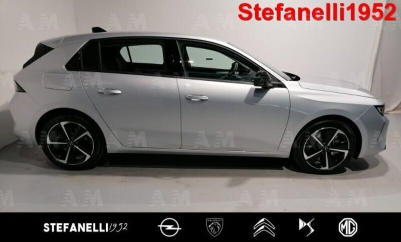 Usato 2023 Opel Astra 1.6 El 181 CV (29.900 €)