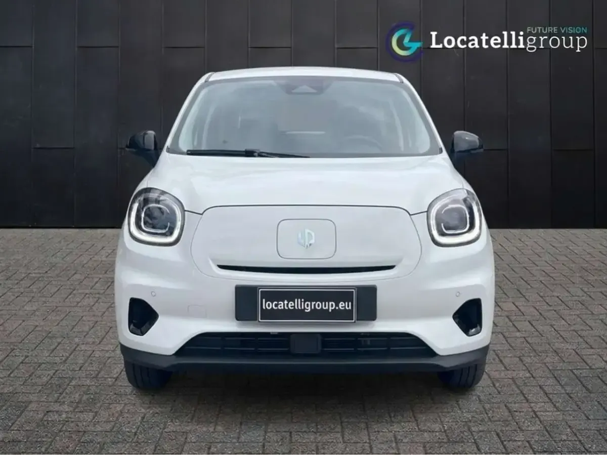 Nuova Leapmotor T03 38 kW (52 CV) 2026 Light white Utilitaria