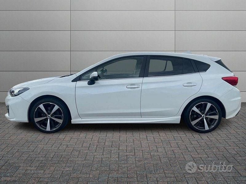 Usata Subaru Impreza Style 114 CV (83 kW) 2019 Bianco Berlina