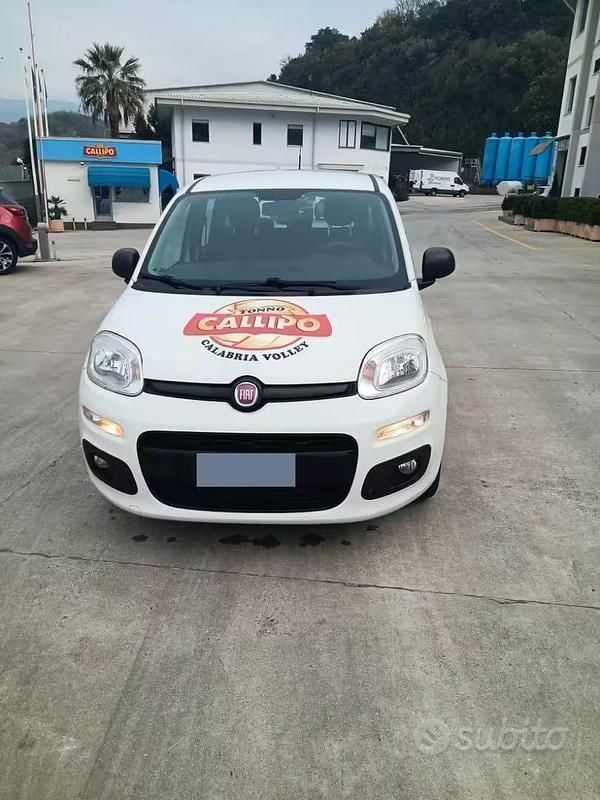Usata Fiat Panda Easy 69 CV (50 kW) 2017 Bianco Utilitaria