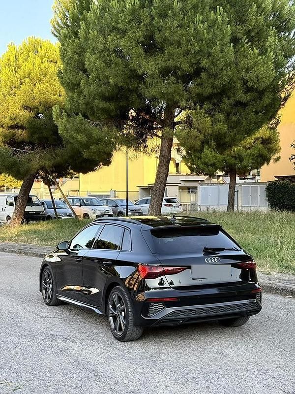 Begagnad Audi A3 S-Line 116 HK (85 kW) 2020 Svart Sedan