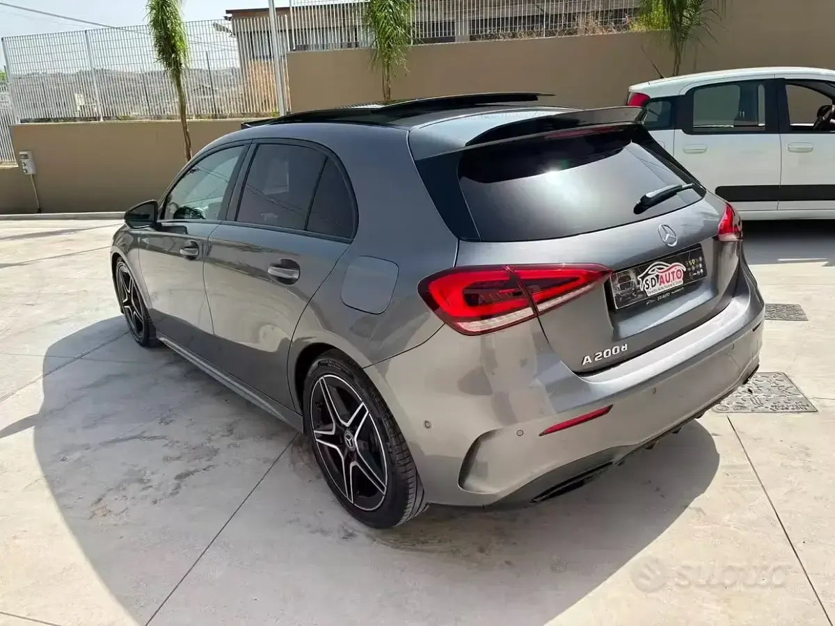 Usata Mercedes A200 AMG 150 CV (110 kW) 2020 Grigio Berlina