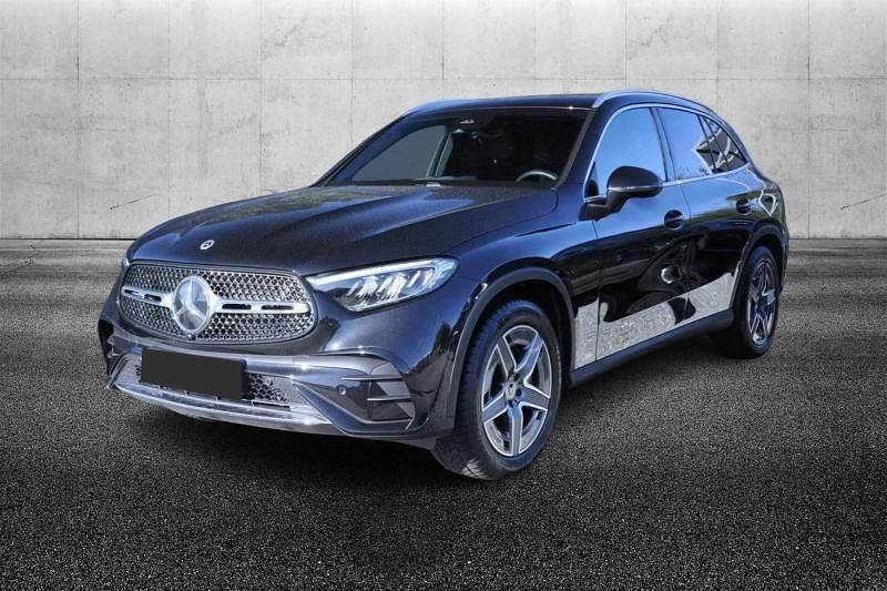 Usata Mercedes GLC300e Advanced Plus 269 CV (197 kW) 2024 Nero metallizzato SUV