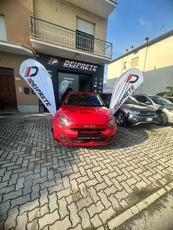 Usata Fiat 600 La Prima 101 CV (74 kW) 2024 Rosso SUV