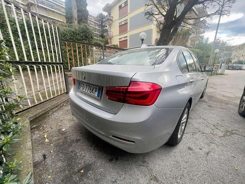 Usata BMW 316 Advantage 116 CV (85 kW) 2016 Argento Berlina