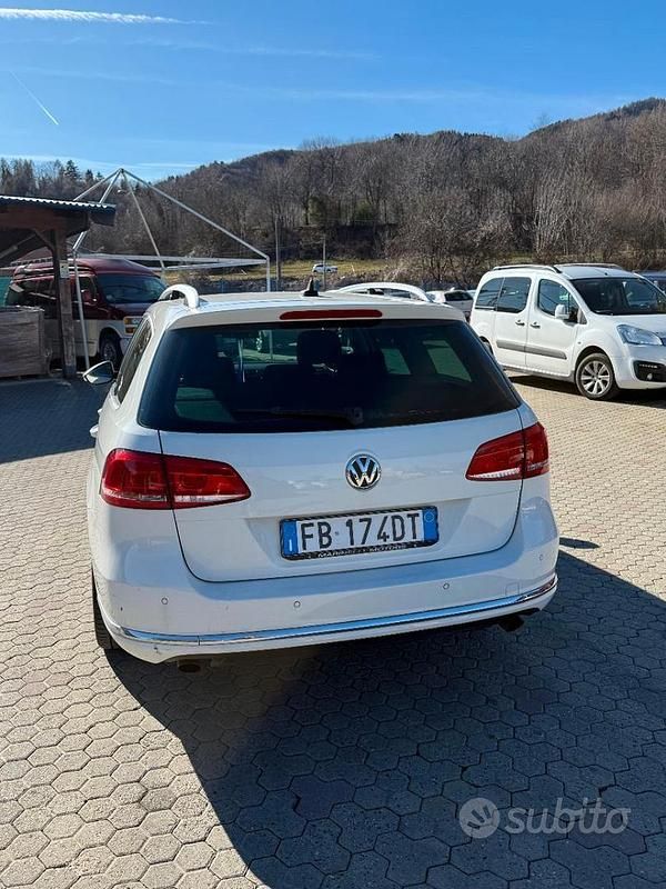 Usata VW Passat 170 CV (125 kW) 2012 Bianco Station wagon