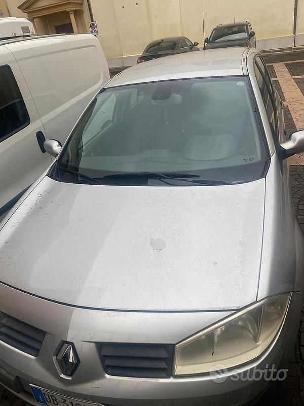 Usata Renault Mégane II 110 CV (80 kW) 2006 Berlina
