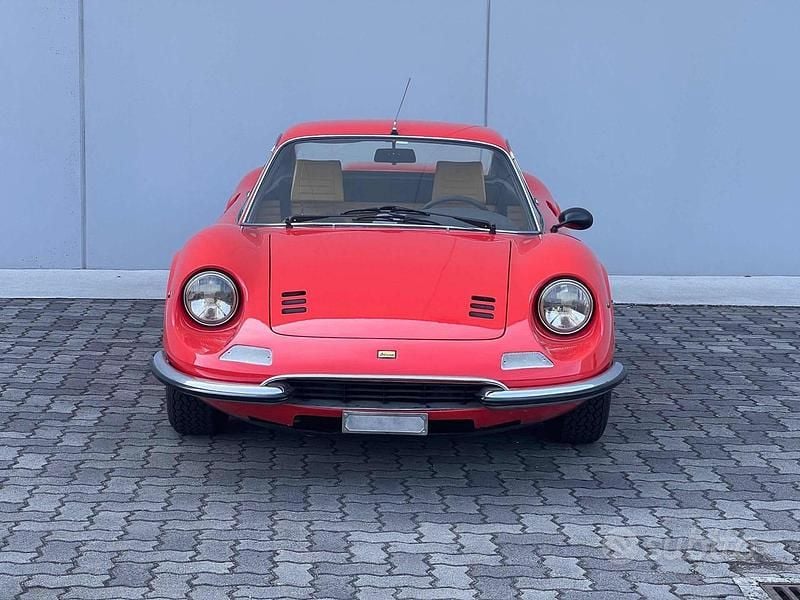 Usata Ferrari Dino 246 1970 Rosso Coupé
