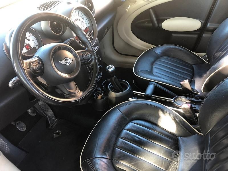 Usata Mini Cooper D Countryman 111 CV (81 kW) 2010 Marrone SUV