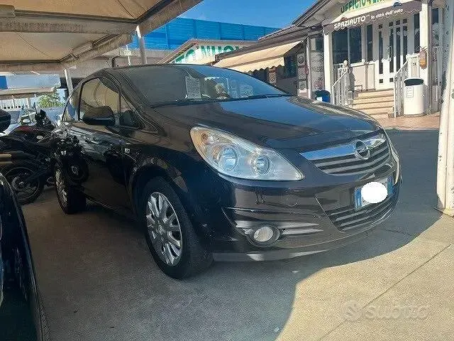 Usata Opel Corsa 75 CV (55 kW) 2009 Nero Utilitaria