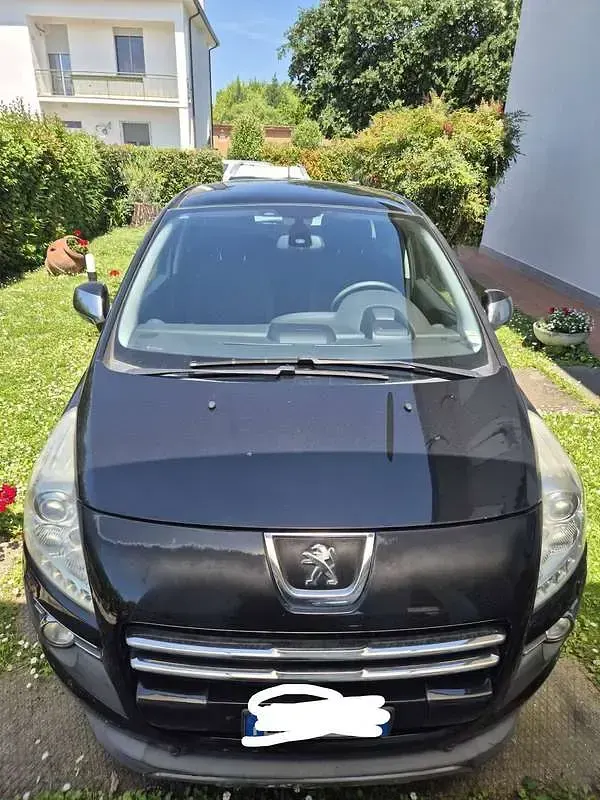 Usata Peugeot 3008 120 CV (88 kW) 2012 Nero Station wagon