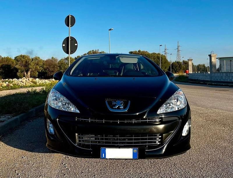 Usata Peugeot 308 CC 140 CV (102 kW) 2009 Nero Cabrio