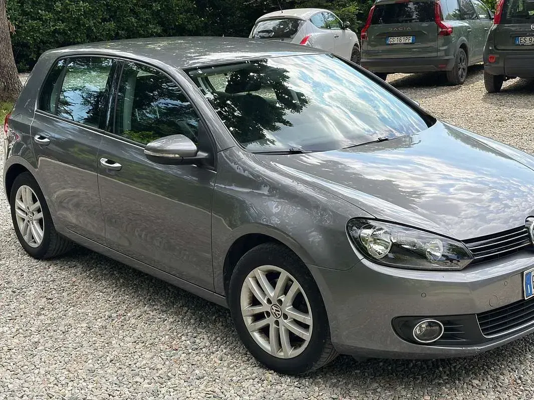 Usata VW Golf VII Highline 105 CV (77 kW) 2012 Grigio Berlina