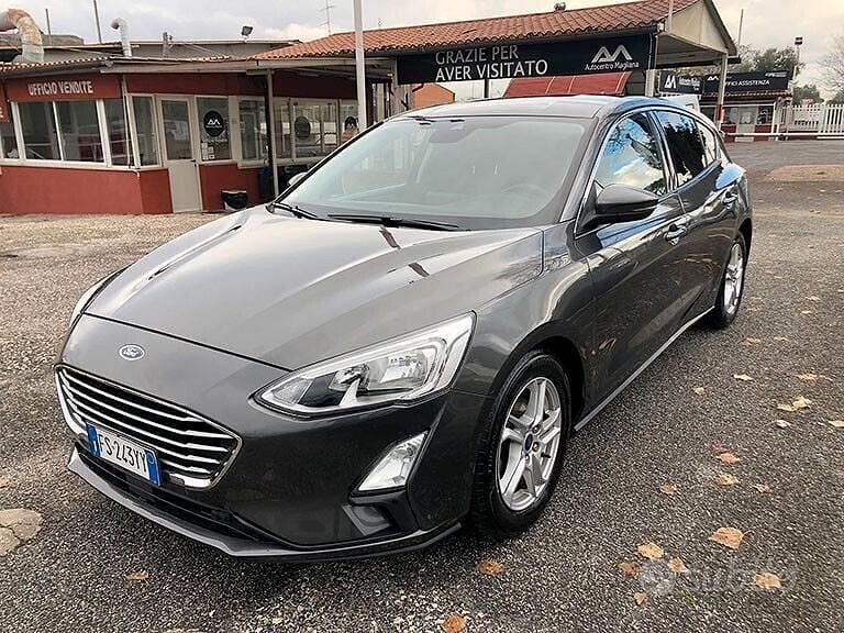 Usata Ford Focus Titanium 120 CV (88 kW) 2018 Grigio Berlina