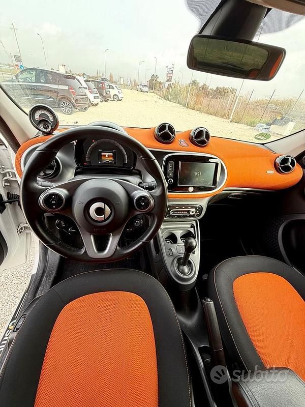 Usata Smart ForFour Passion 70 CV (51 kW) 2017 Bianco Utilitaria