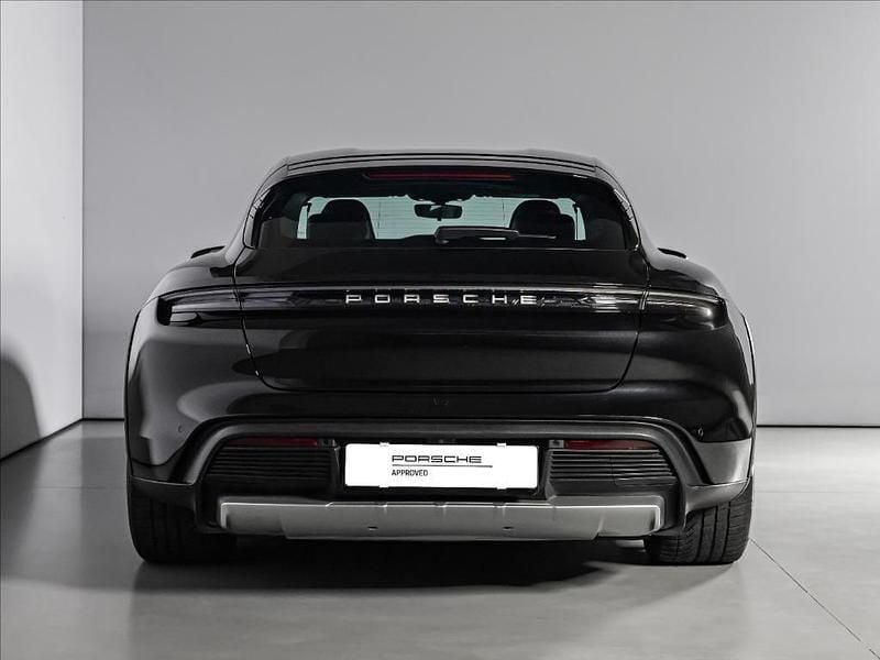 Usata Porsche Taycan 4 Cross Turismo Cross Turismo 350 kW (476 CV) 2022 Nero metallizzato Station wagon