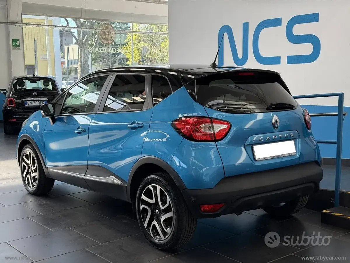 Occasion Renault Captur Iconic 90 PK (66 kW) 2015 Blauw SUV
