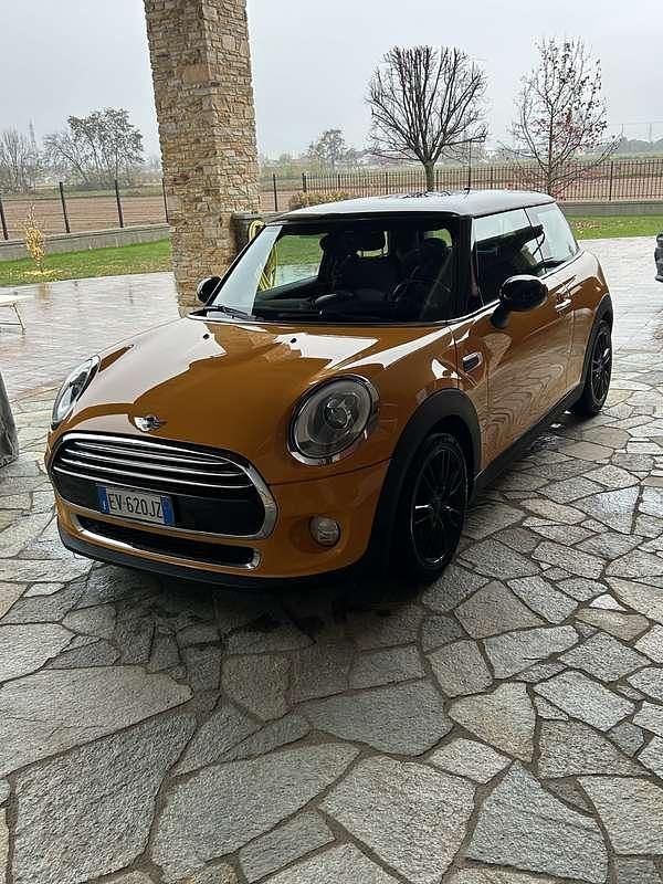 Begagnad Mini John Cooper Works 126 HK (92 kW) 2014 Halvkombi